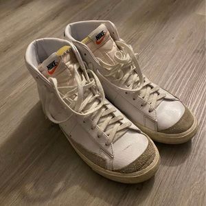 Nike Blazer size 11